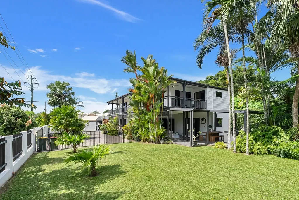 Palm Cove 4房  Kookaburra House - Modern Tropical Living in the Heart of Palm Cove 
Space, Privacy & Lifestyle