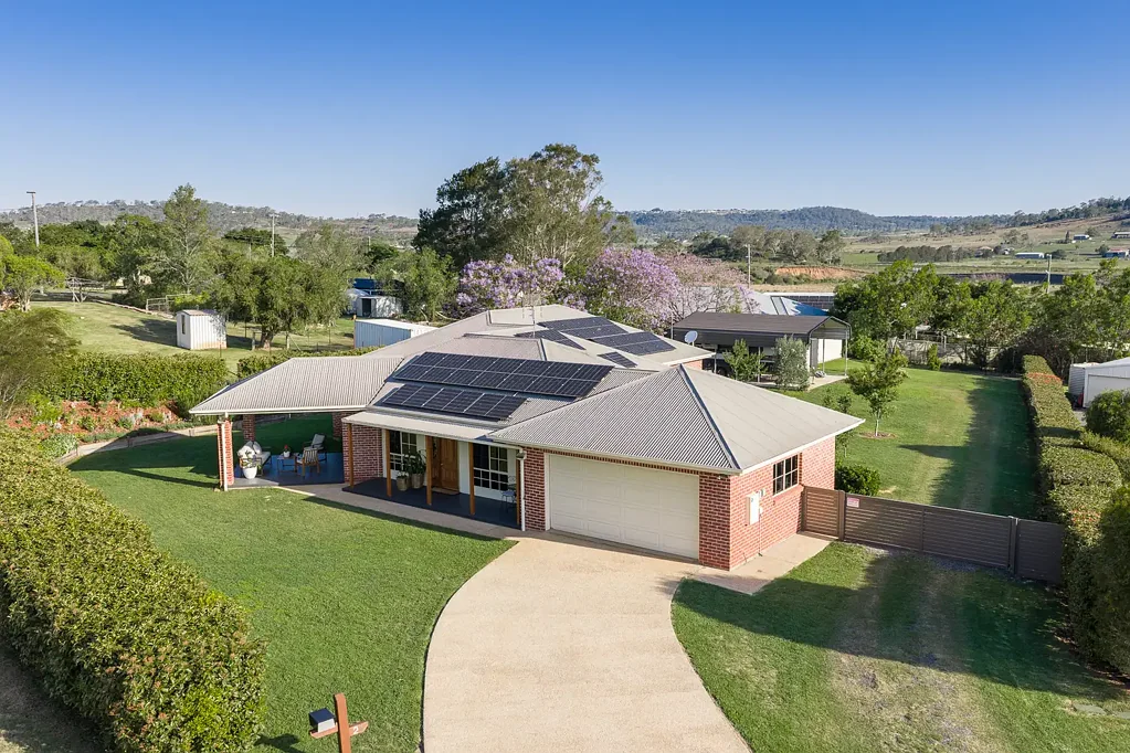 Gowrie Junction 4 Slaapkamer Quiet elevated position - Excellent family lifestyle - Half acre block with views