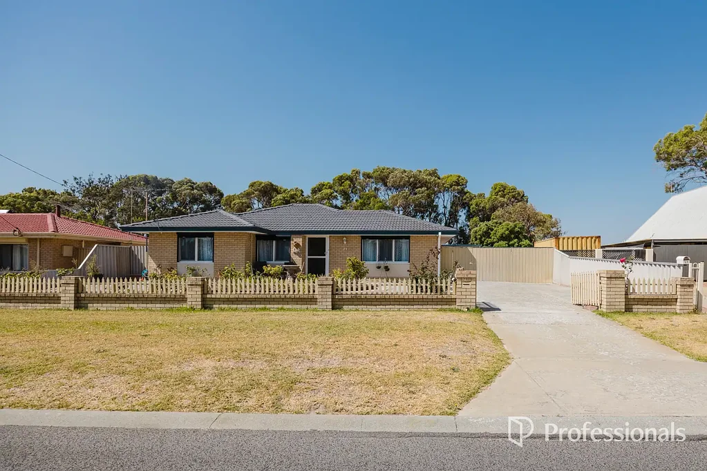 23 Fawkner Road, Two Rocks, WA 6037