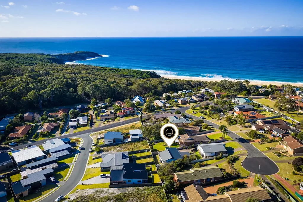 Tura Beach 3 Bedroom Single Level Modern Home with Smart Family Design