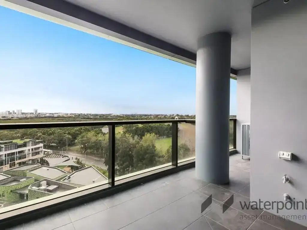 Highrise Living, 1 Bedroom + Separate Study