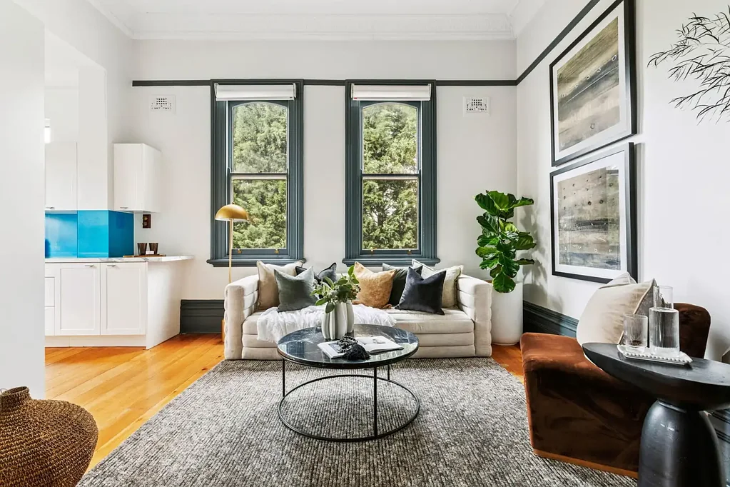 Summer Hill 1ਬੈੱਡਰੂਮ Elegant Modern Style in a Converted Grand Manor