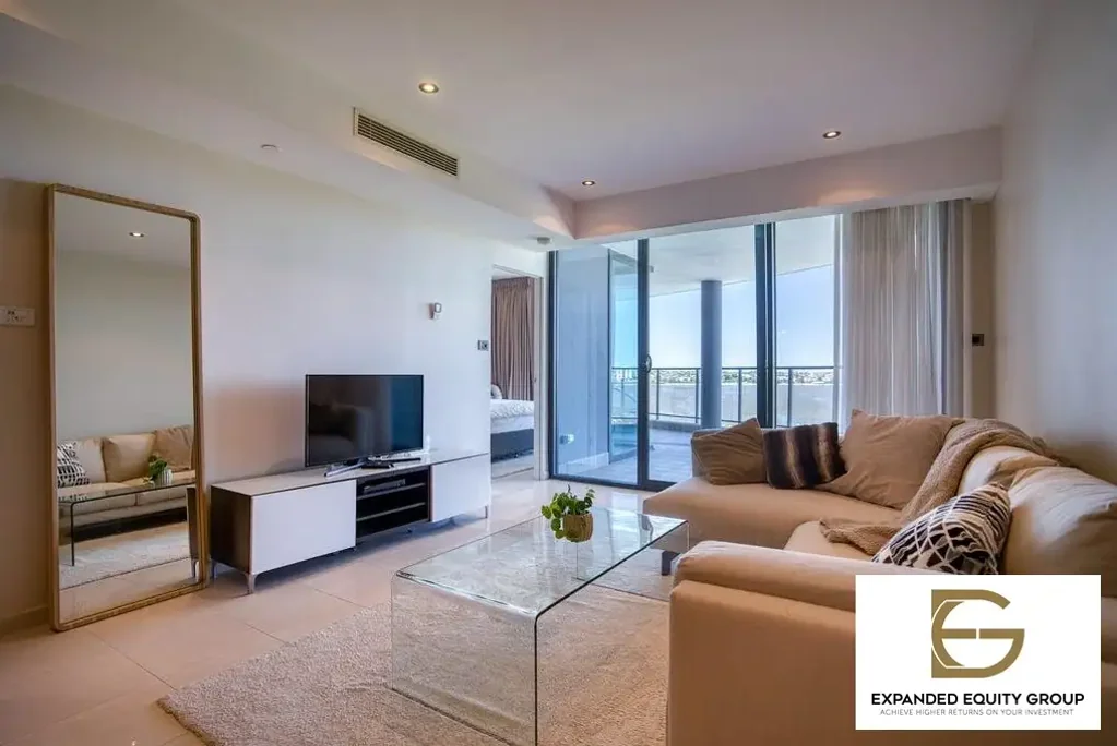 Prime Riverside Living - Unfurnished Apartment