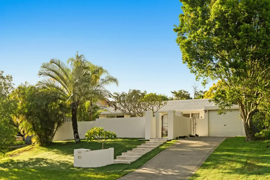 10 Paul Court, Carrara, QLD 4211