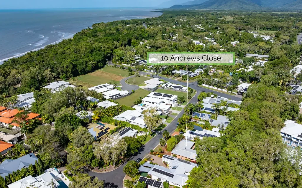 Port Douglas 3 Slaapkamer PREMIER BEACHSIDE POSITION IN PORT DOUGLAS