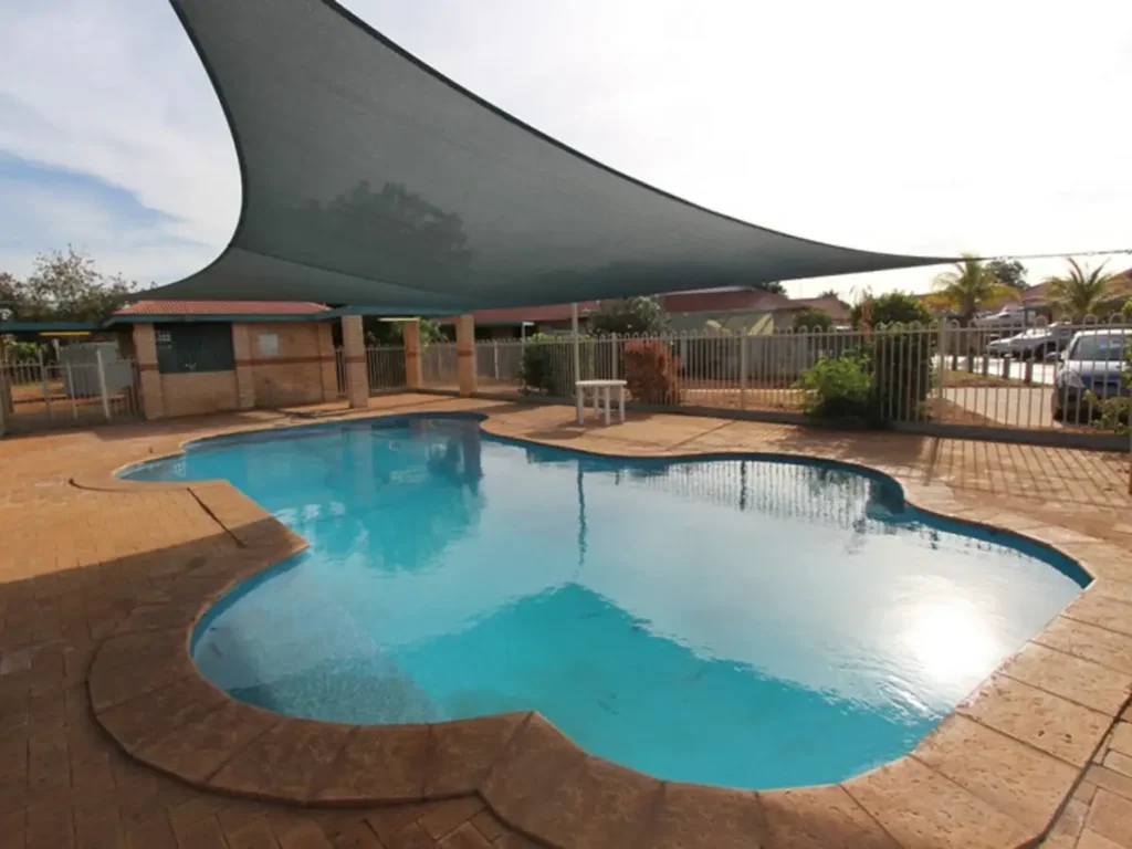 RESORT STYLE LIVING !!!