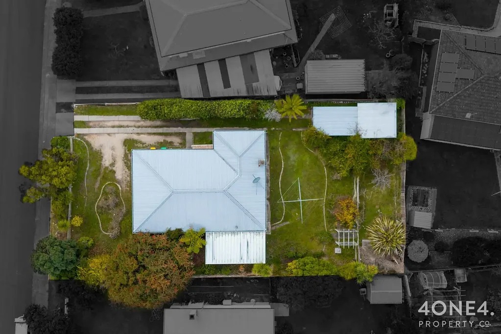 Glenorchy 3 Bedroom Spacious Glenorchy Gem Awaits You