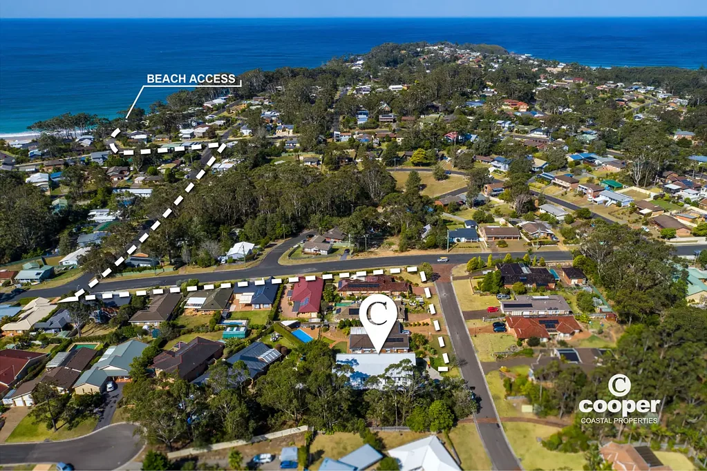 Narrawallee 4 Bedroom Stylish, Sun-Soaked Townhouse ~ Walk to South Narrawallee Beach