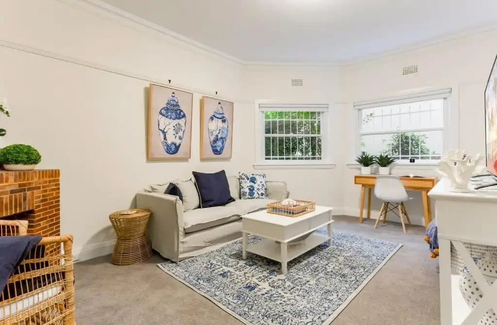 Fully Furnished Character apartment in lifestyle location