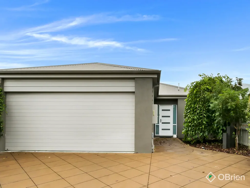 Bairnsdale 3침실 Exceptional Townhouse in Bairnsdale's Golden Triangle