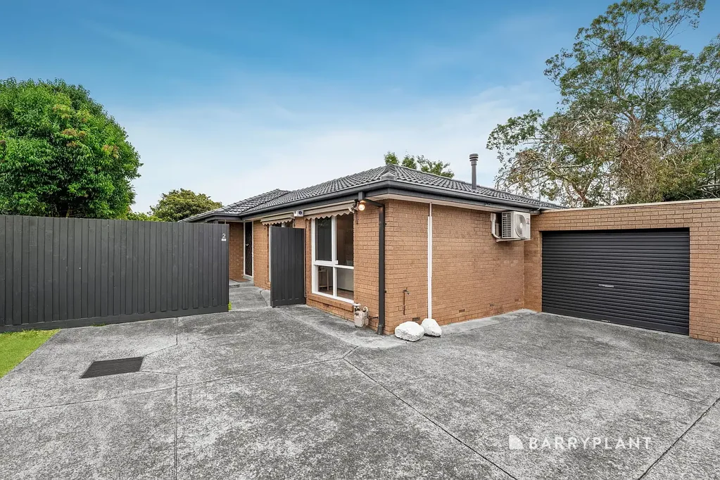 Knoxfield 3房 Knoxfield无公维住宅 宽敞庭院 三卧宽敞采光佳 便利学区 公交商圈近 Turn Key Family Living
