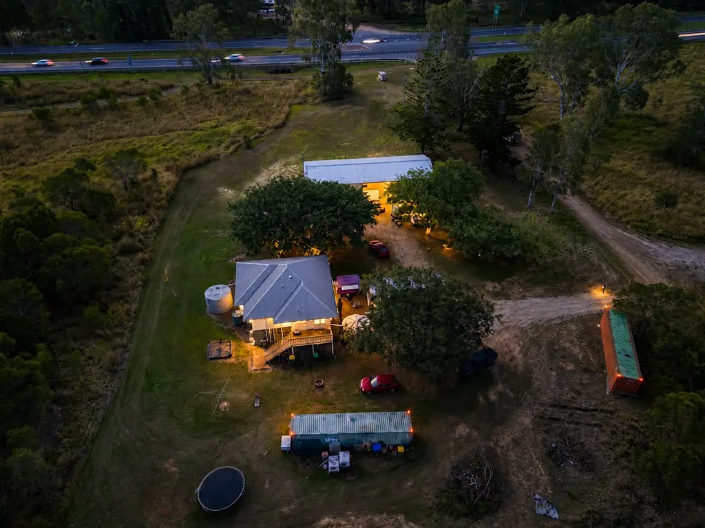 Haigslea 3部屋 Outstanding Opportunity on 7,508 m2 Allotment