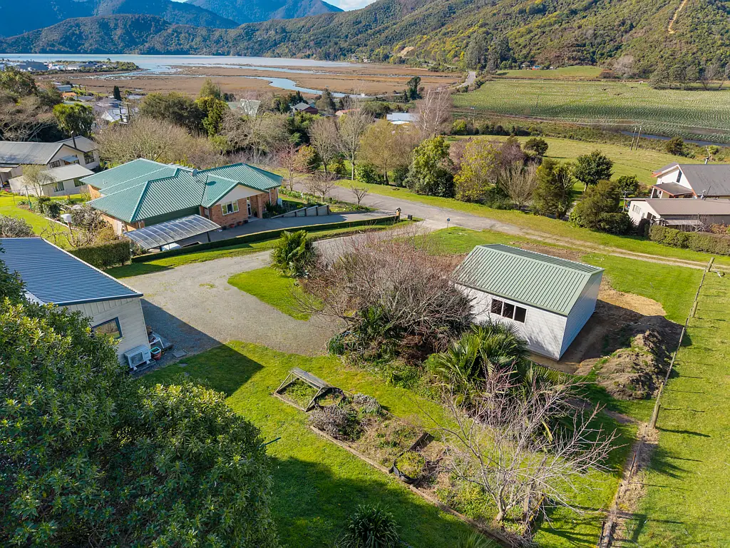 Havelock 1ਬੈੱਡਰੂਮ 1239sqm Section With Views And Studio
