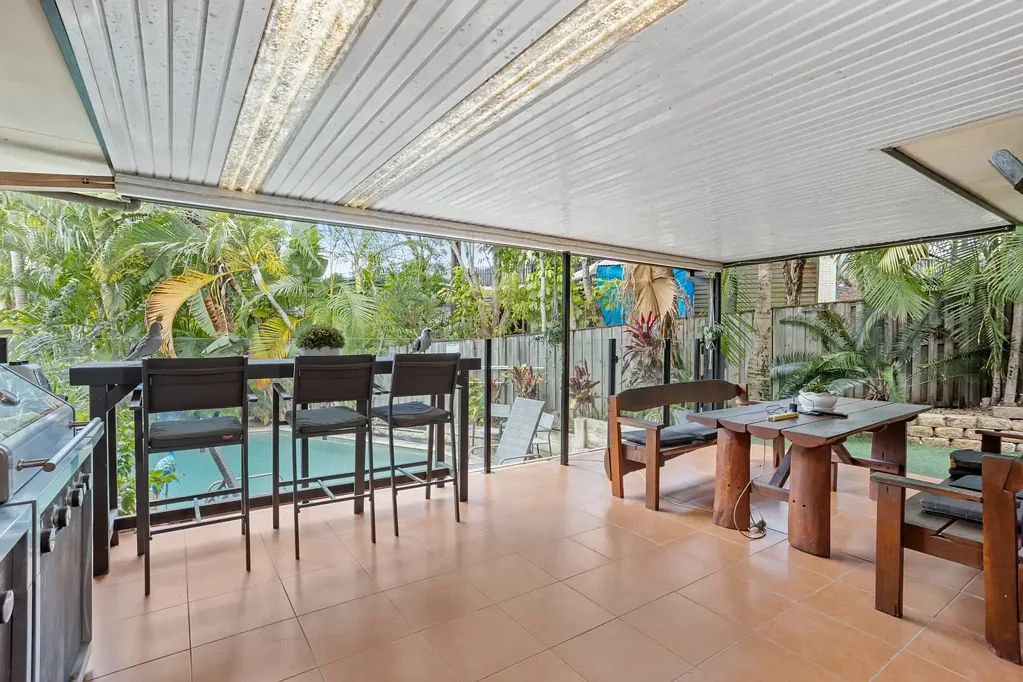 20 Kosrae Street, Pacific Pines, QLD 4211