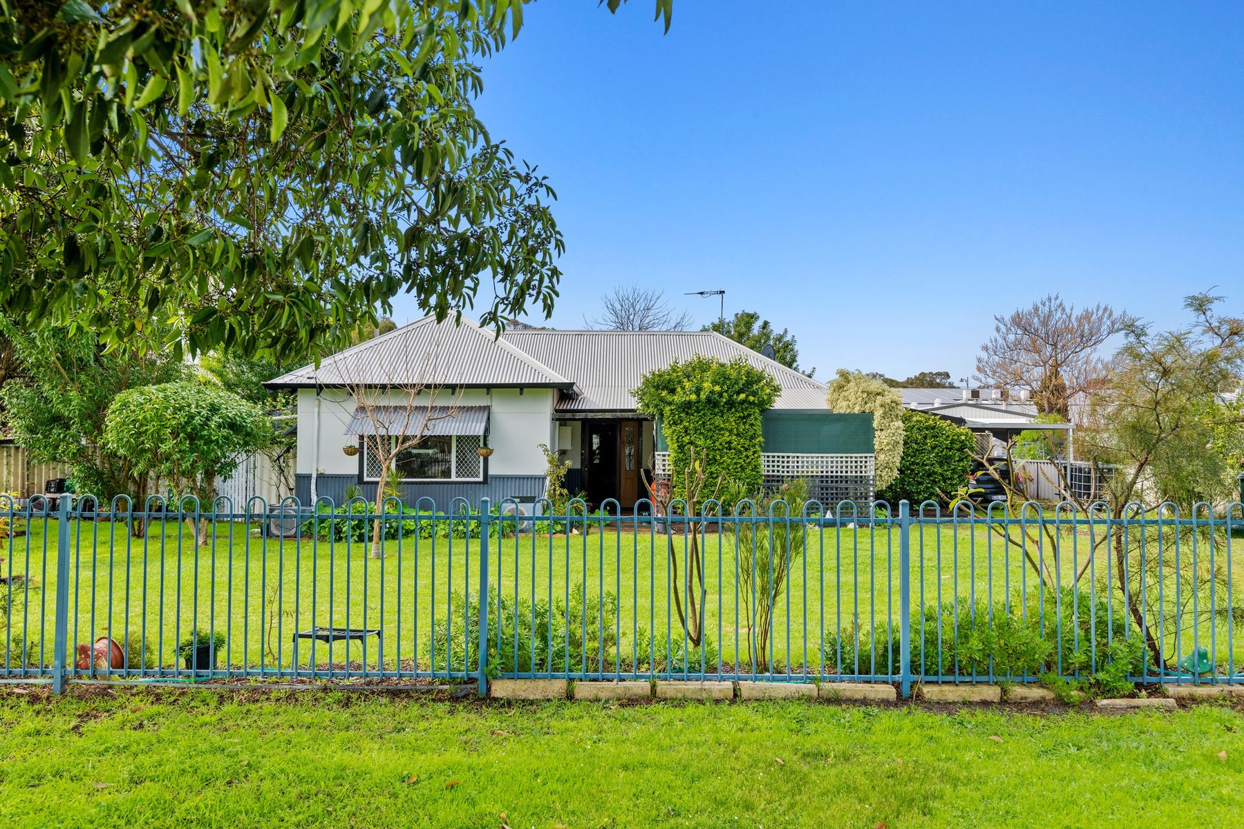 2 CONGDON AV, PINJARRA WA 6208, 0 Kuwarto, 0 Banyo, House