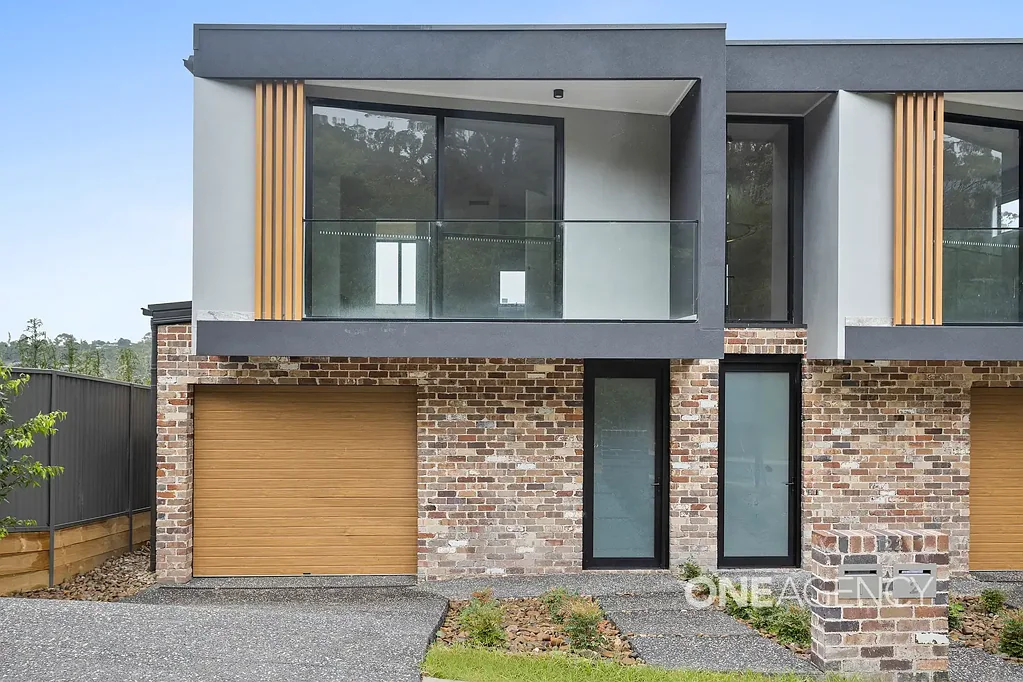 1/122 Araluen Terrace, Tullimbar, NSW 2527