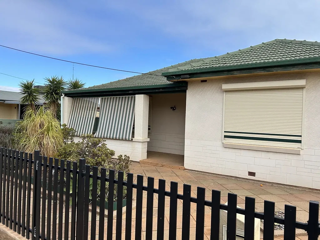 PARTIALLY FURNISHED - 3 Bedrooms Close To CBD