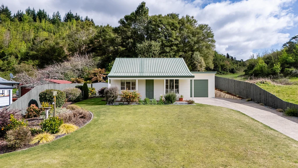 Kawerau 2房  Not a weekend job in sight!