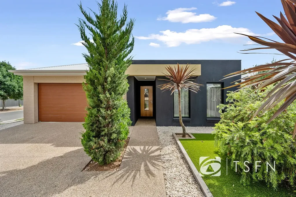 9 Brooklands Drive, Jackass Flat, VIC 3556