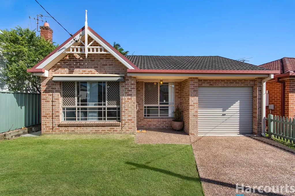Mayfield 3房  Versatile Free Standing Torrens Title Home, Move-In Ready with Rear Lane Access in Thriving Mayfield