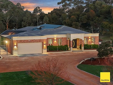 Junortoun 4chambre Exceptional Family Lifestyle on 3.12 Acres