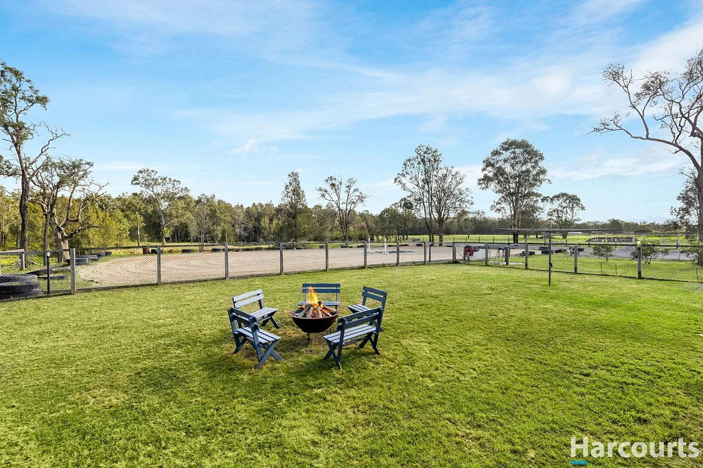 2013 New England Highway, Greta, NSW 2334
