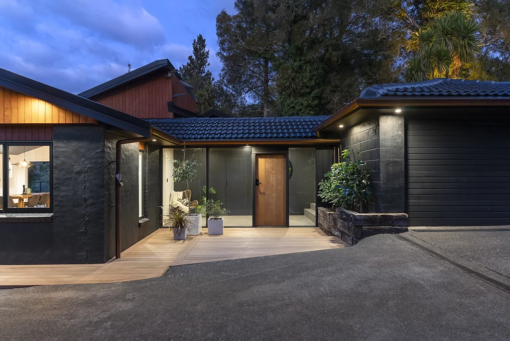 859 Scenic Drive, Swanson, Waitakere City, Auckland