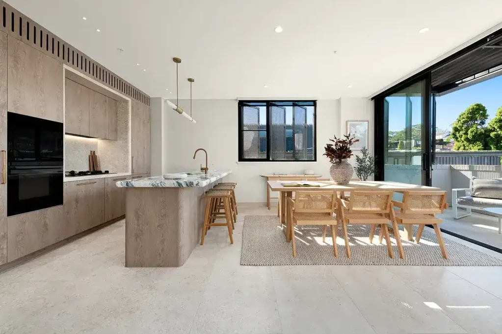 Luxury Three-Bedroom Apartment in Exclusive Rose Bay Location
