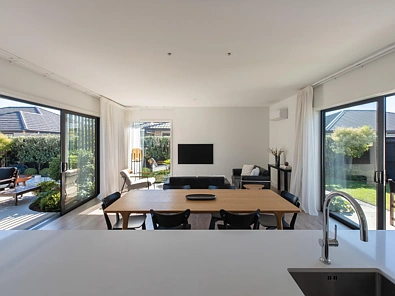 8 Upton Lane, Richmond, 3 chambres, 2 salles de bain, House