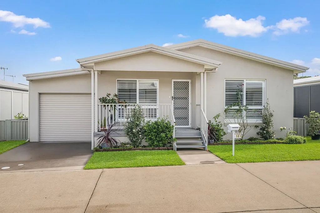 101/1A Lincoln Road, Port Macquarie, NSW 2444