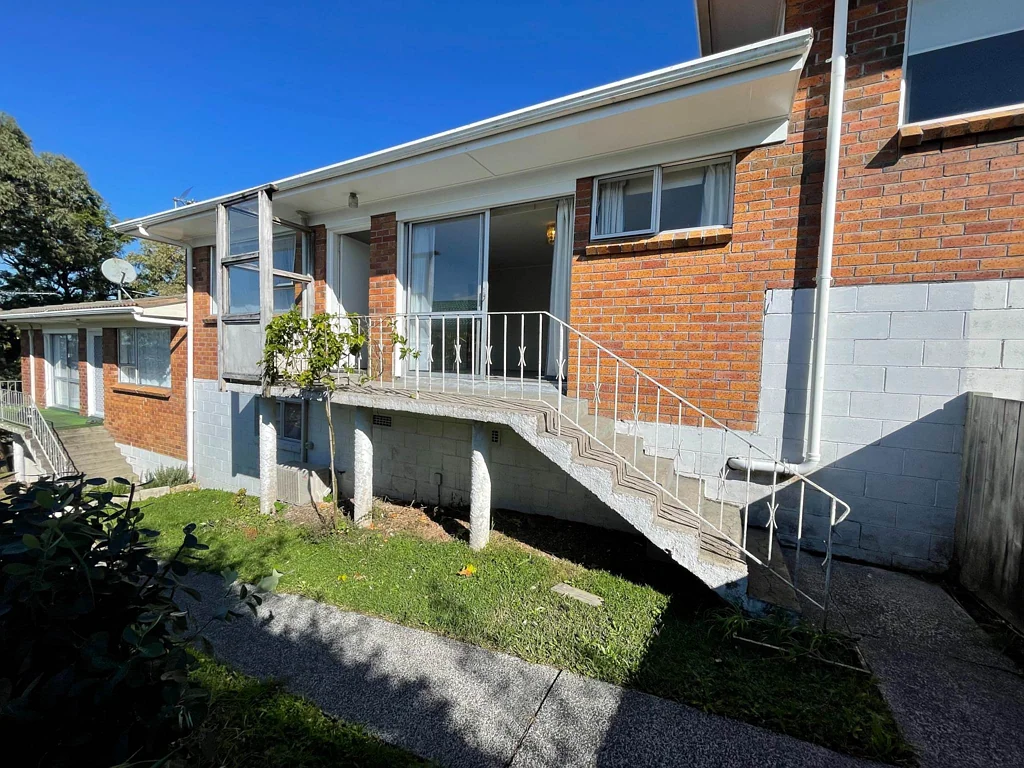 Spacious, sunny and private