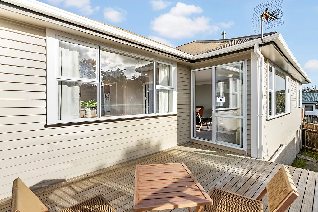 39 Horokiwi Road West, Newlands, Wellington