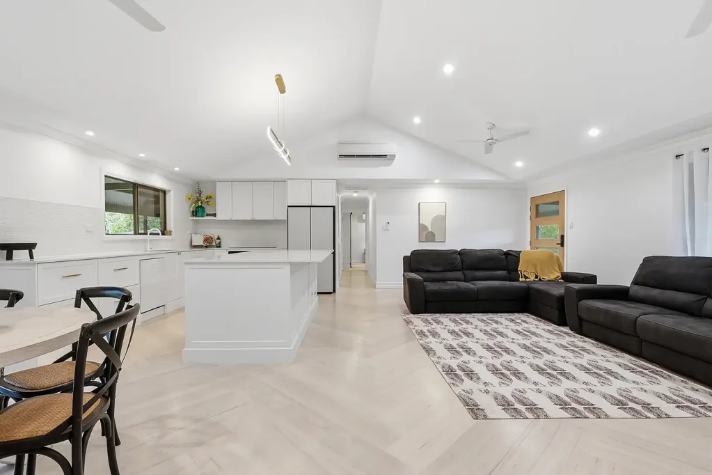 Victoria Plains 4房  Acreage Elegance. Refined Living...