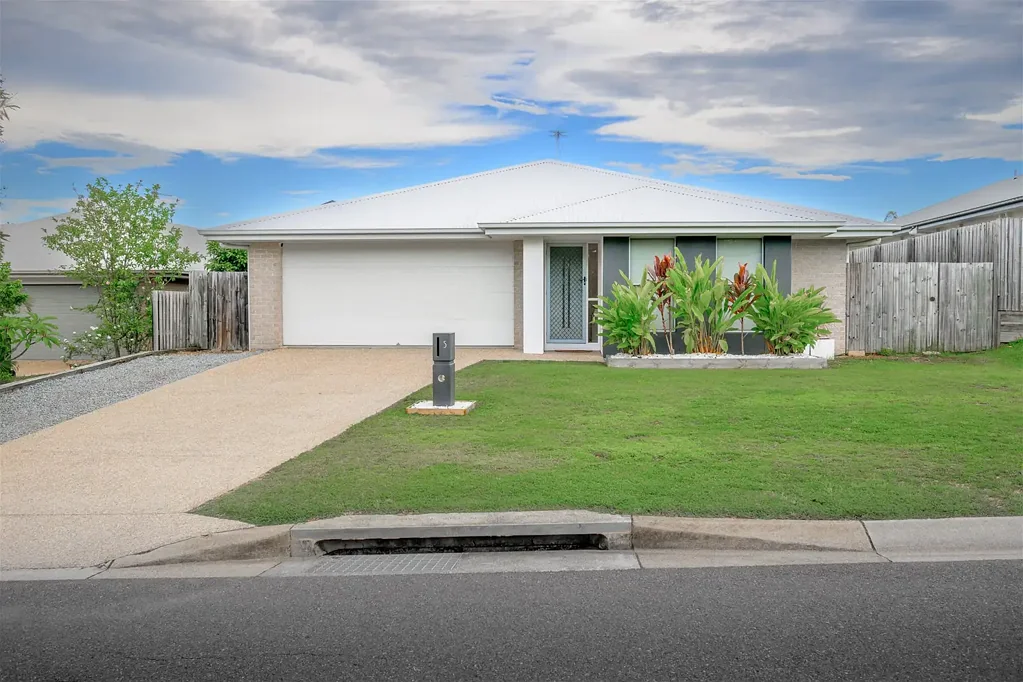 5 Bragg Court, Kirkwood, QLD 4680