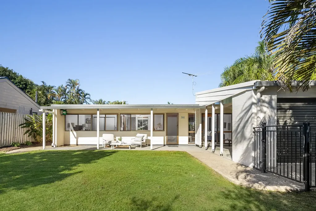 Riverhills 3 Bedroom Neat, Elevated & Move-In Ready