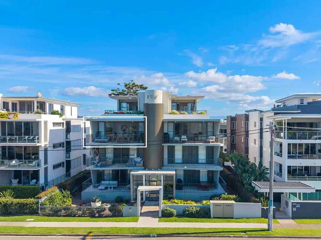 Kingscliff 3침실 Exclusive Architectural Beachfront home