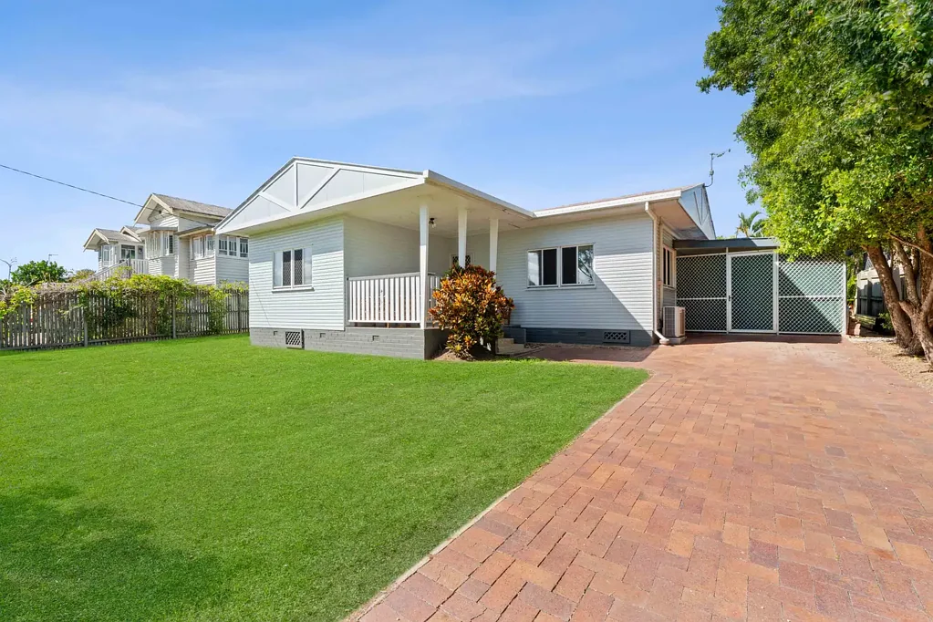 271 Torquay Terrace, Torquay, QLD 4655