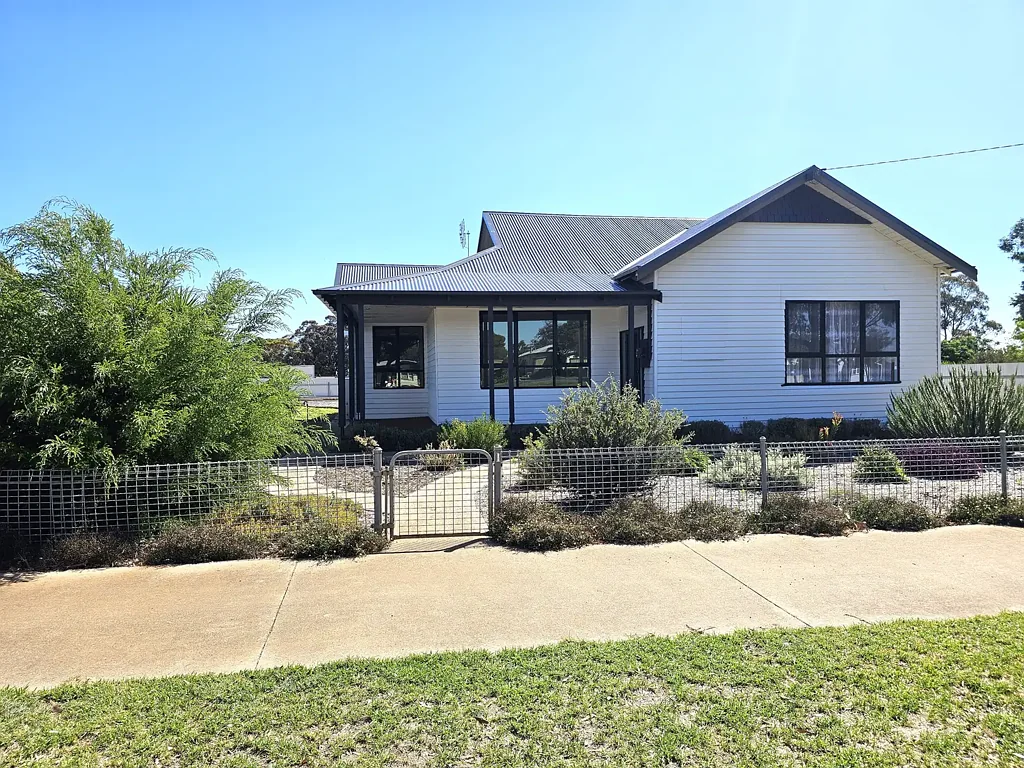 1 Aitken Avenue, Donald, VIC 3480
