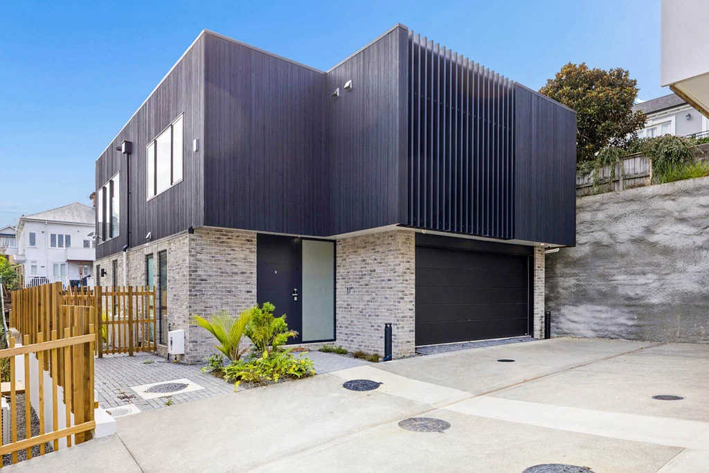 Mount Eden 4房  Streamside Village in Premium School Zones