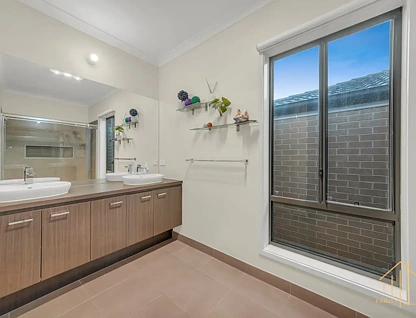 5 Barter Crescent, Cranbourne East, VIC 3977, 5 ਕਮਰੇ, 2 ਬਾਥਰੂਮ, House