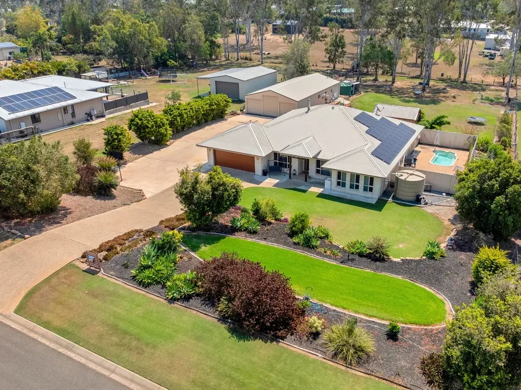 Calliope 4 Slaapkamer COUNTRY CLUB LIVING WITH IT ALL