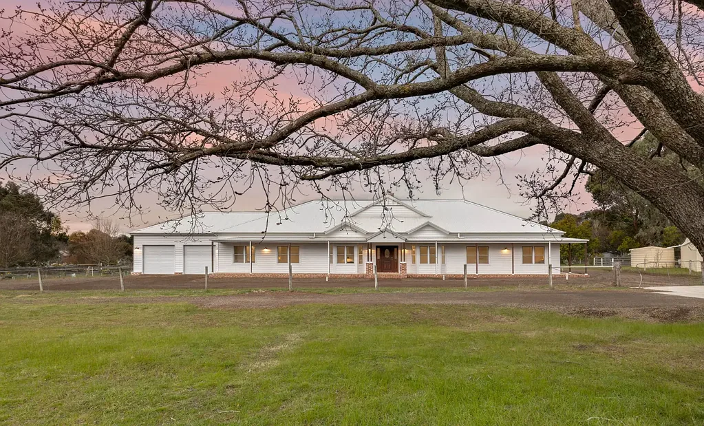 Gisborne 5ਬੈੱਡਰੂਮ Palatial New Luxury with North-to-Rear Living