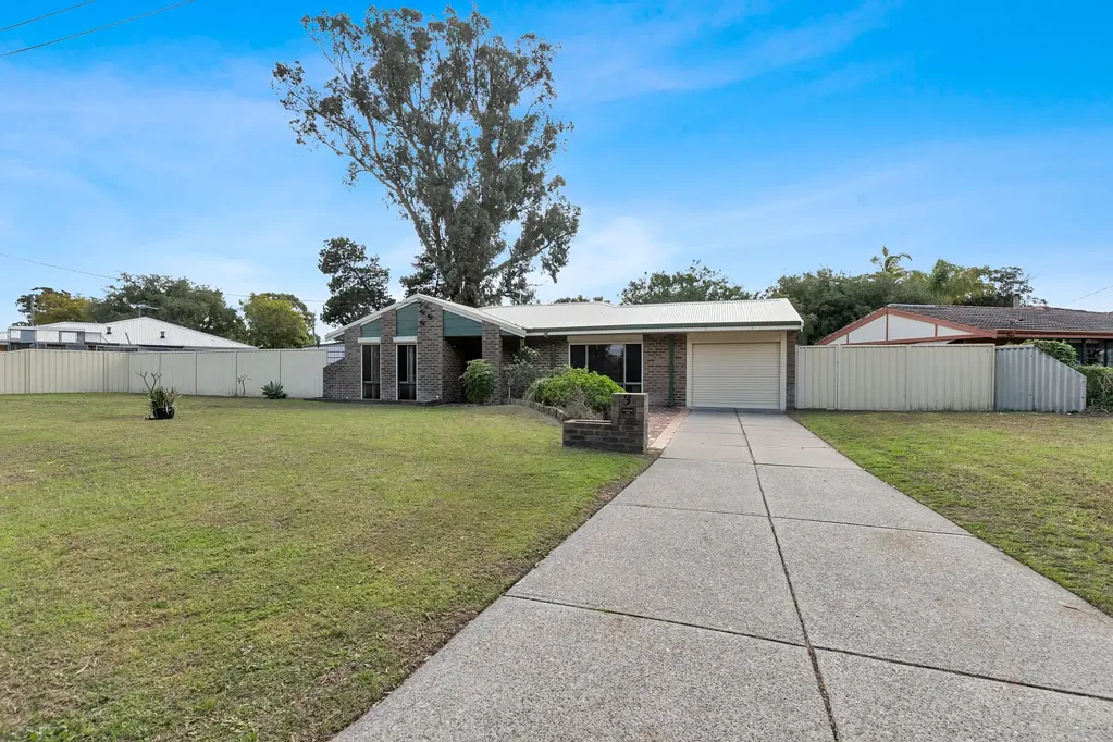 Character Three Bedroom Home in Cooloongup