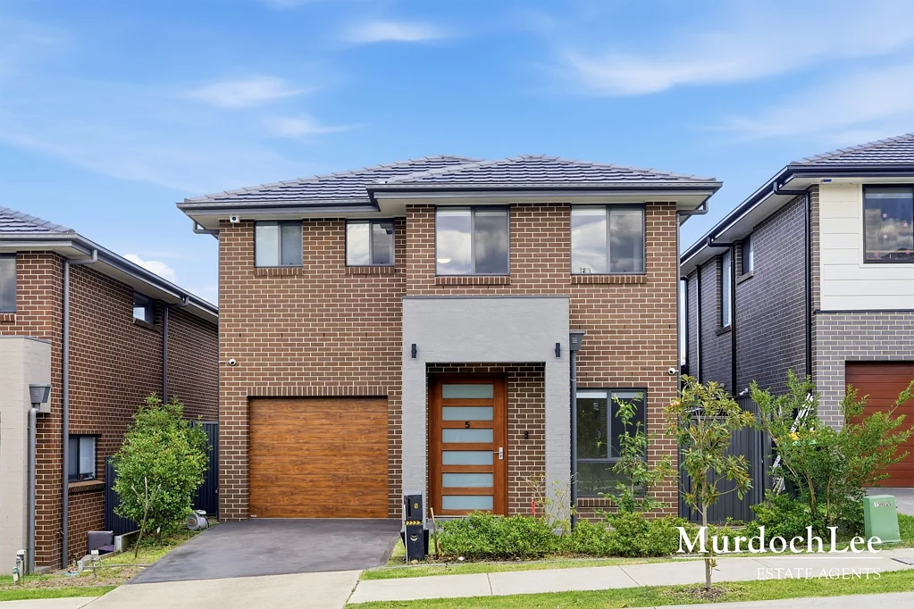 Stylish & Comfortable Home in a Prime Location-Close to Tallawong Metro