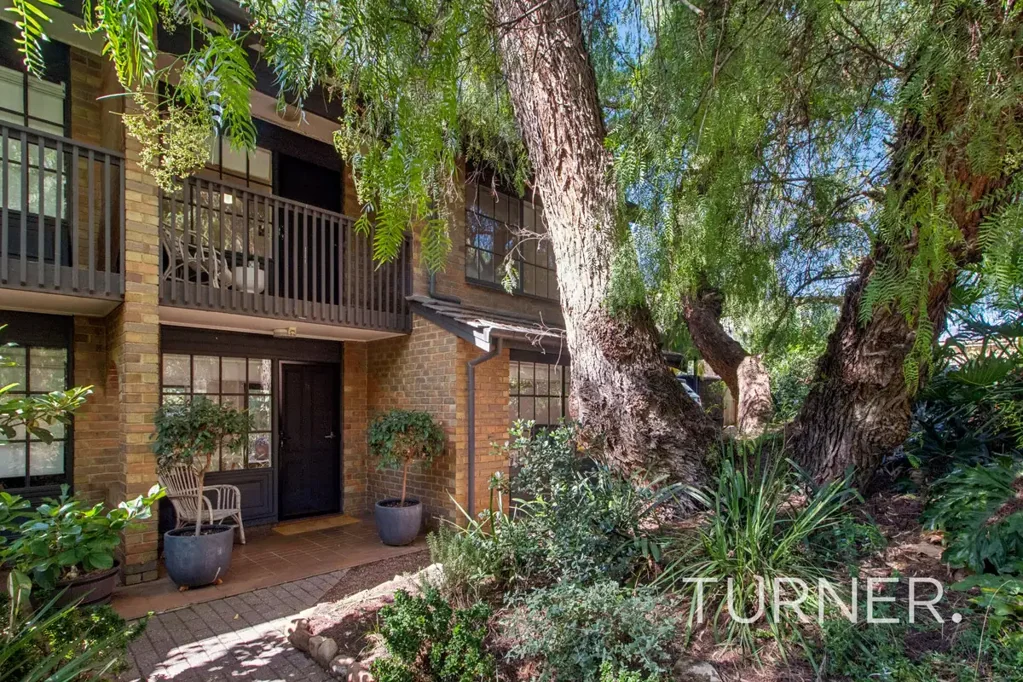 Hackney 3 Slaapkamer A Rare Opportunity in Idyllic Garden Setting