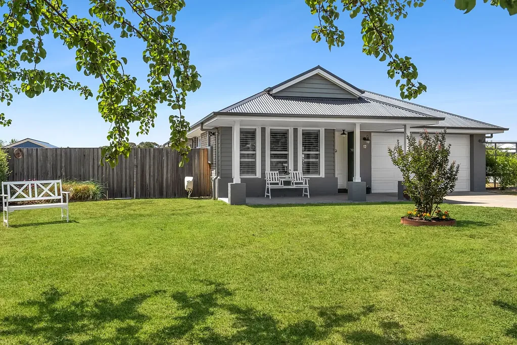 12 Tait Street, Crookwell, NSW 2583