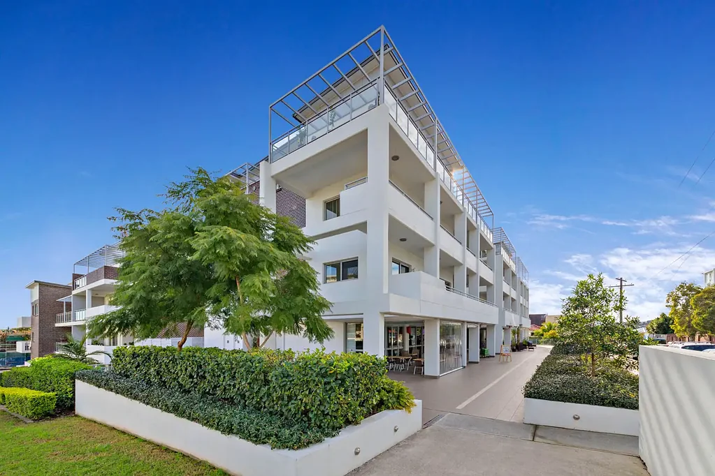 MODERN SANCTUARY W. LIFESTYLE APPEAL!