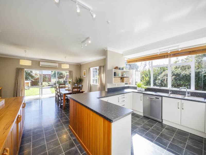 28 Hillcrest Road, Ashhurst, Palmerston North, 4 રૂમ, 2 બાથરૂમ