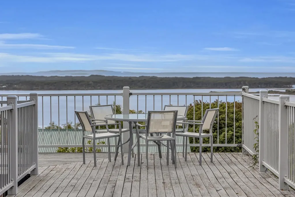 Mallacoota 4 Slaapkamer Panoramic Lake Views