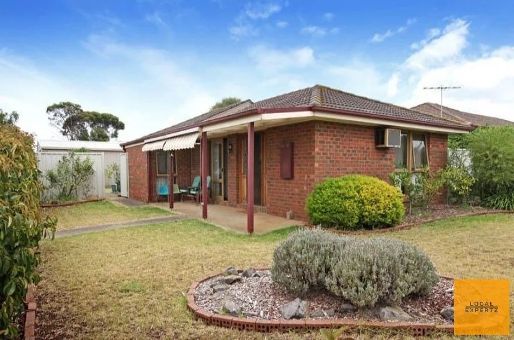 16 Dunvegan Drive, Kurunjang, VIC 3337